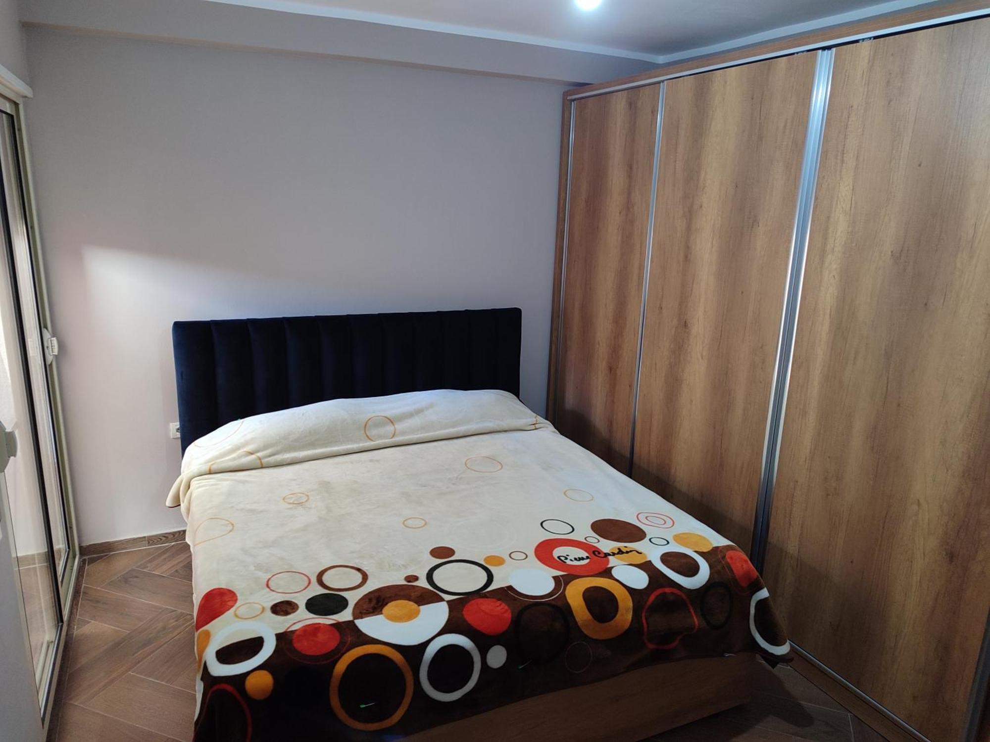 Maksimilian Apartament Durres Luaran gambar