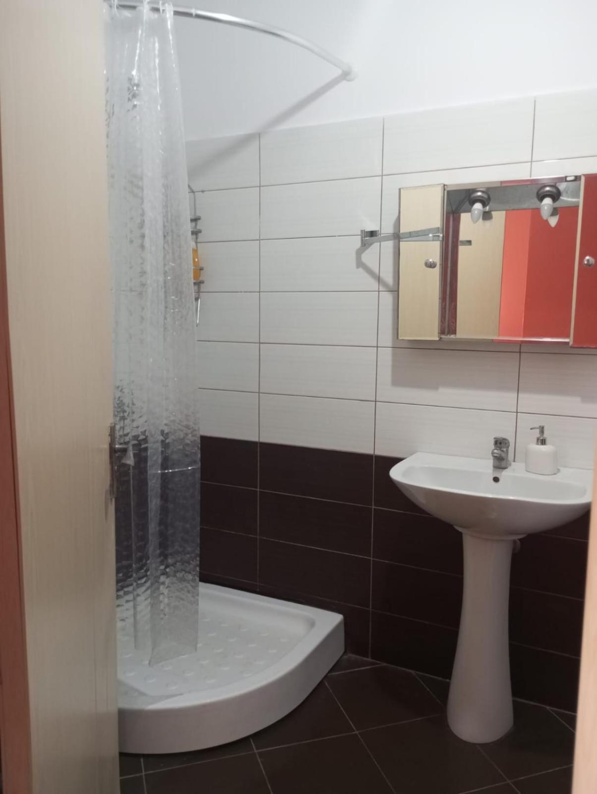 Maksimilian Apartament Durres Bilik gambar