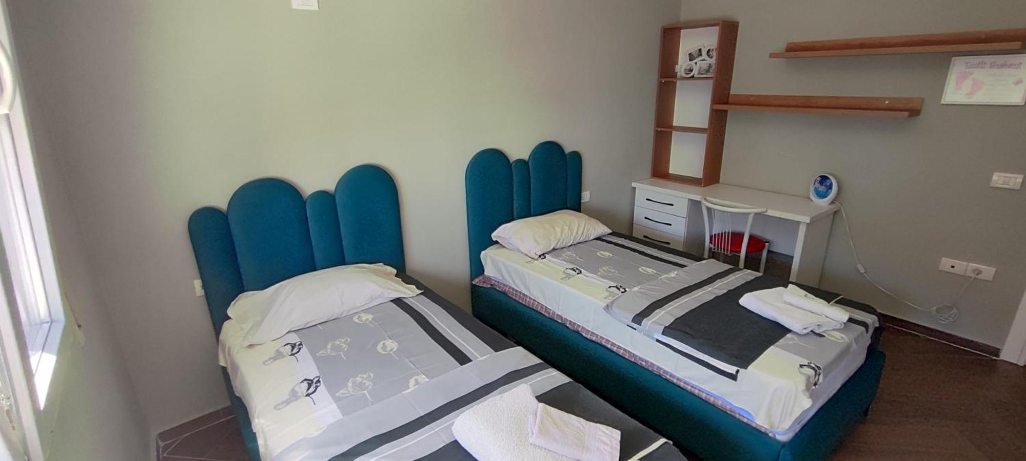 Maksimilian Apartament Durres Luaran gambar