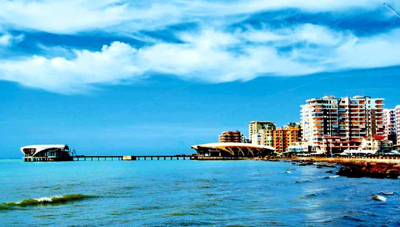 Maksimilian Apartament Durres Luaran gambar